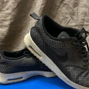 Women’s Nike Air Max Thea Black & White - Size 6